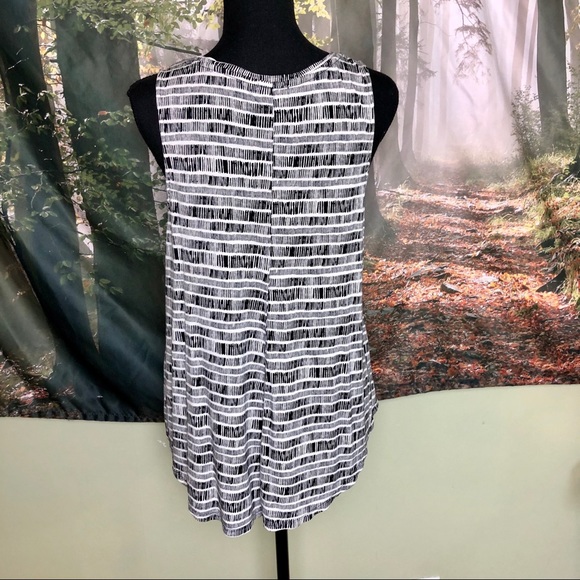 Old Navy size large black and white cute tank top - Picture 6 of 7